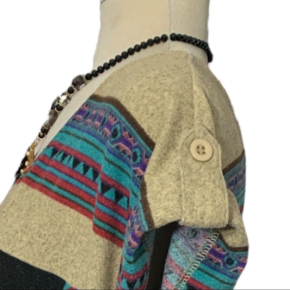 FOREVER 21  Beige Print Ethnic Long Blouse Size L - Picture 6 of 11